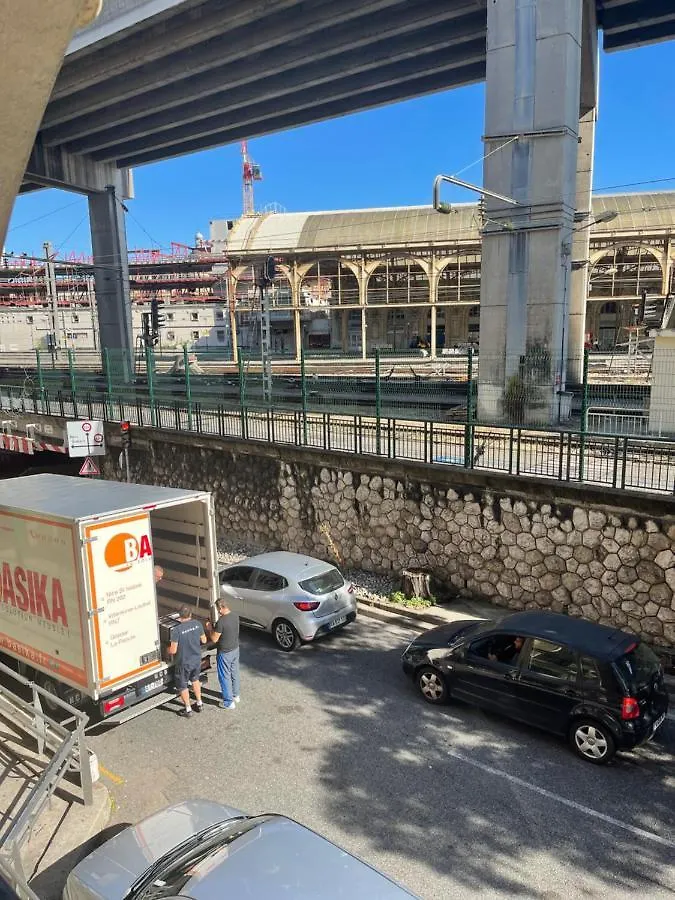 Petits Studios Tout Equipees Gare Nice Apartment