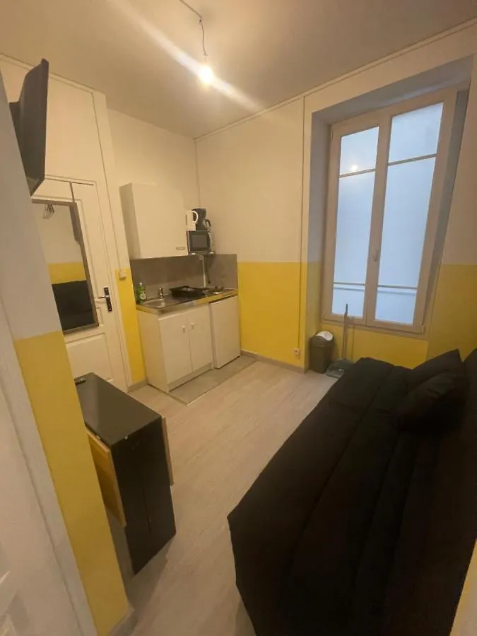 Petits Studios Tout Equipees Gare Nice 0*,  France